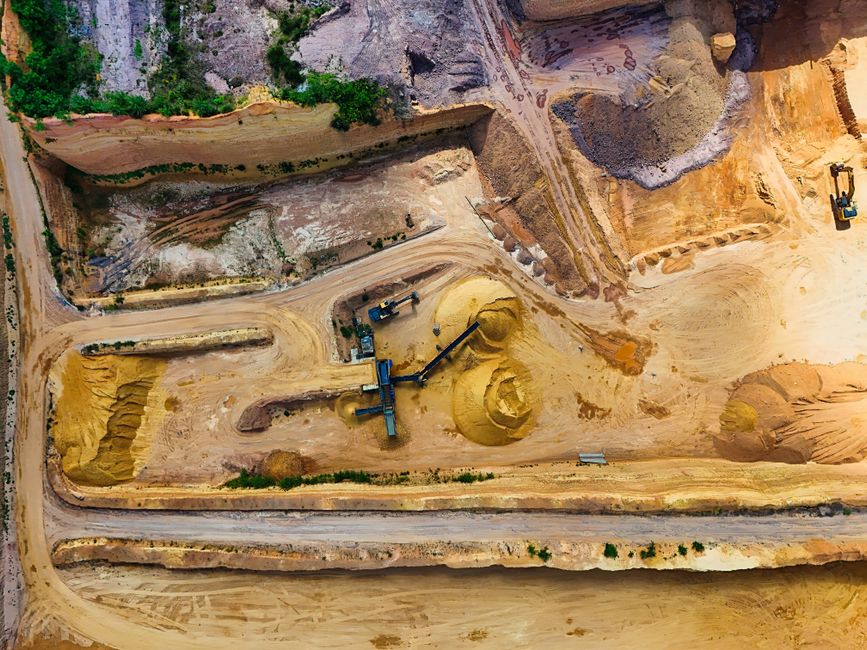 mining equipment supplier